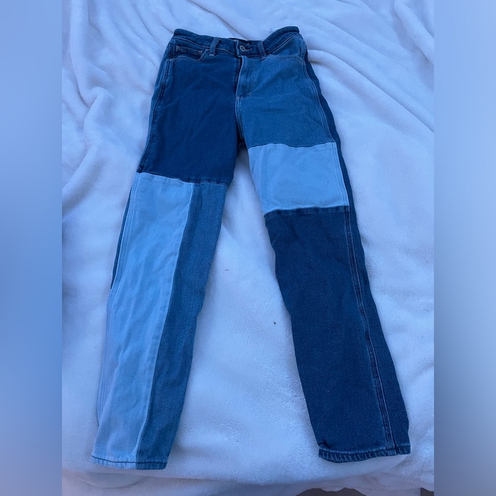 Hollister jeans. Block pattern. Never worn.